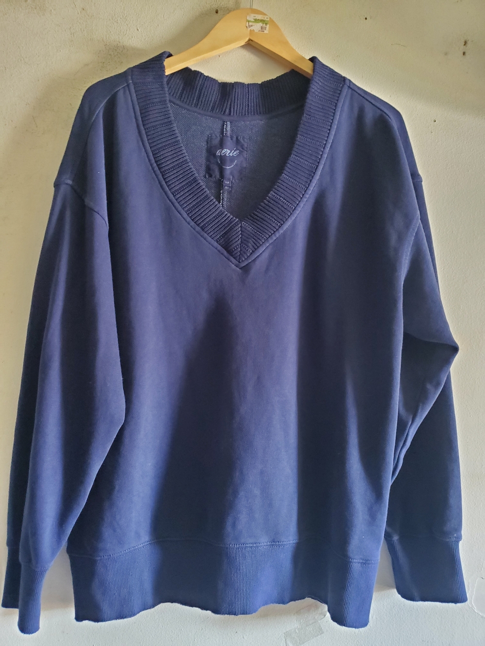 Aerie Women’s Navy V‑Neck Sweater